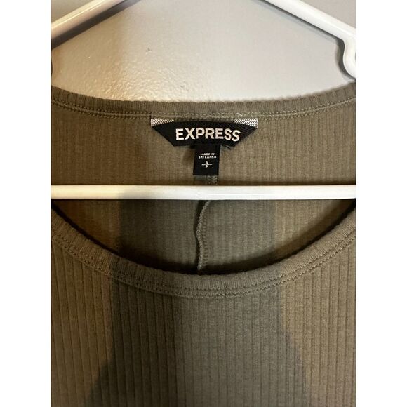 Express Green Ribbed Midi Dress Women’s Size S Short Sleeve with Front V Hem - Picture 2 of 6